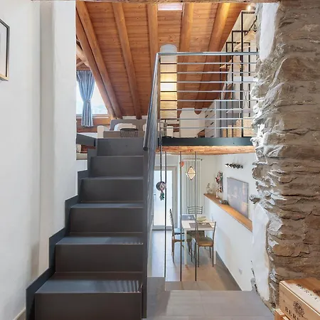 The Mountain House 公寓 艾马维尔